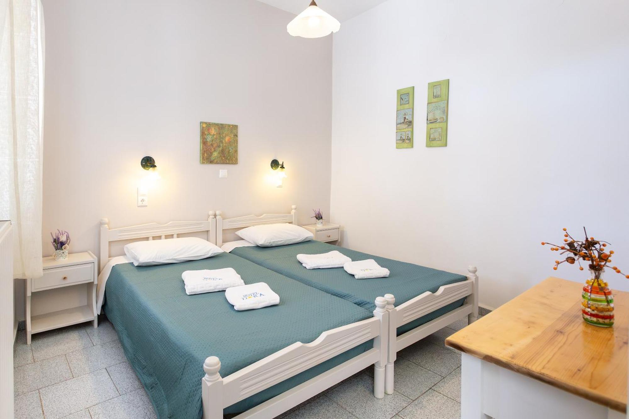 Dora'S Studios & Apartments Mégas Yialós-Nítes Eksteriør billede